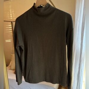 Vince Roll Neck / Mock Neck sweater
